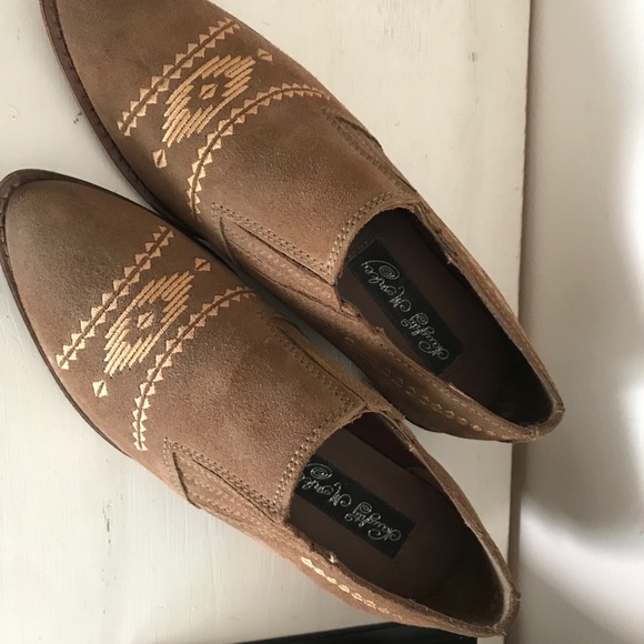 Suede ankle boots, 6.5 NWOT - Picture 2 of 6